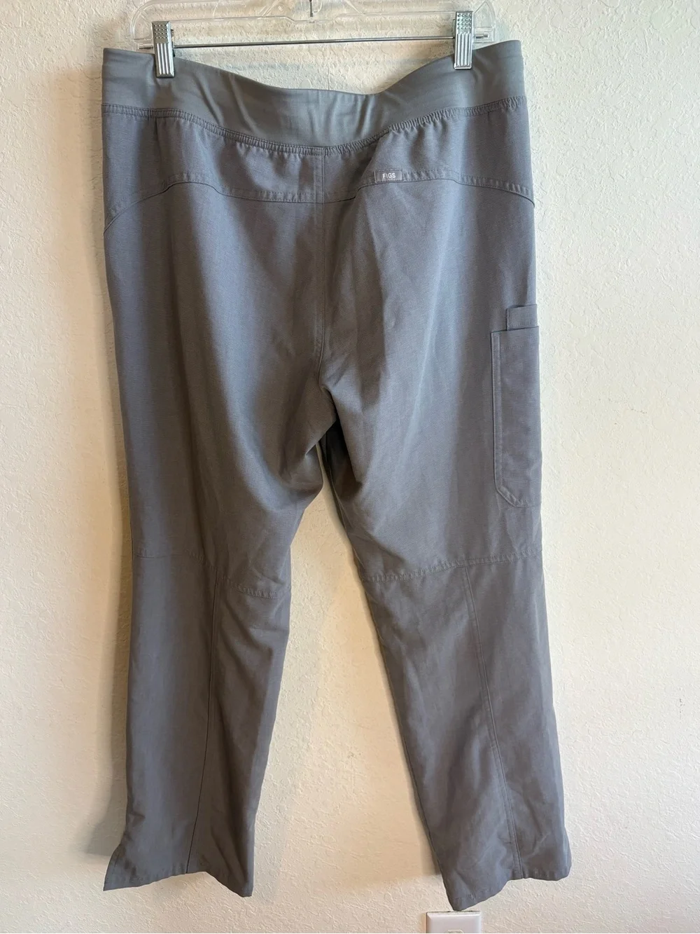 FIGS Gray Scrub Pants Size Large